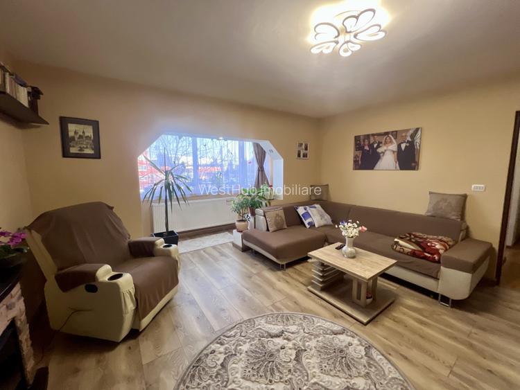  Apartament 3 camere, semidecomandat, 72mp, etaj 1/4 - Buziasului - 2