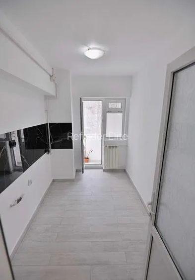 Apartament 2 camere 58 mp | decomandat | vedere pe fata | nemobilat | 3 balcoane - 4