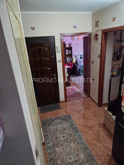 Dacia, apartament 2 camere decomandat et.4 - 11