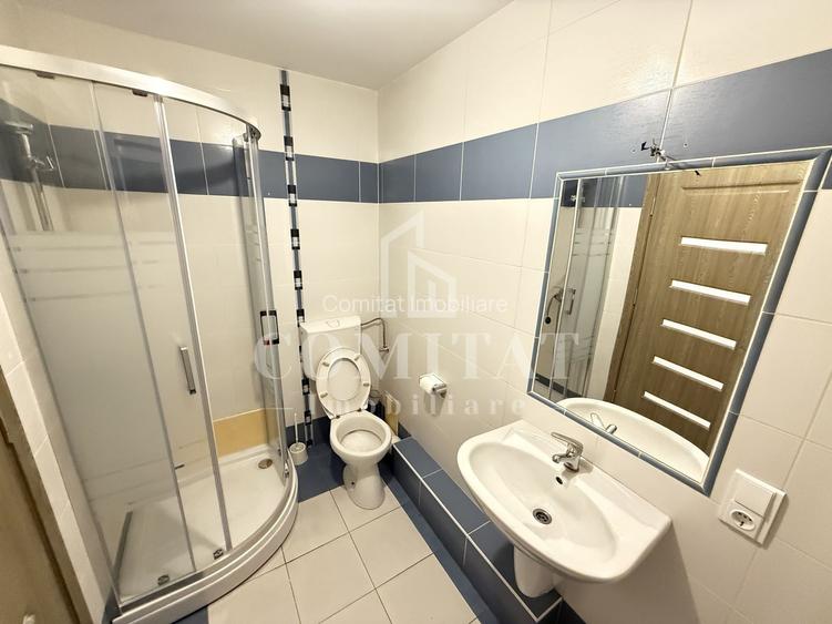 Casa înșiruită cu 4 camere | Parcare | Zona străzii A. Iancu Floresti - 10