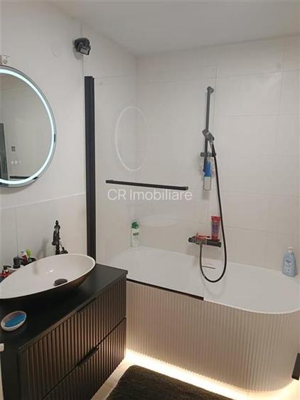 Casa renovata la cheie Eroii Revolutiei - 17