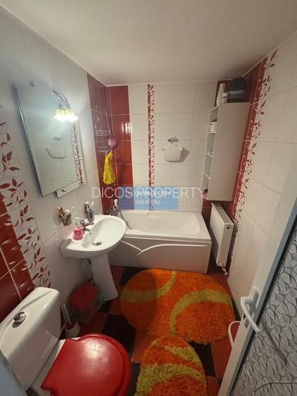 Apartament 3 camere de vânzare – Șos. București - 10