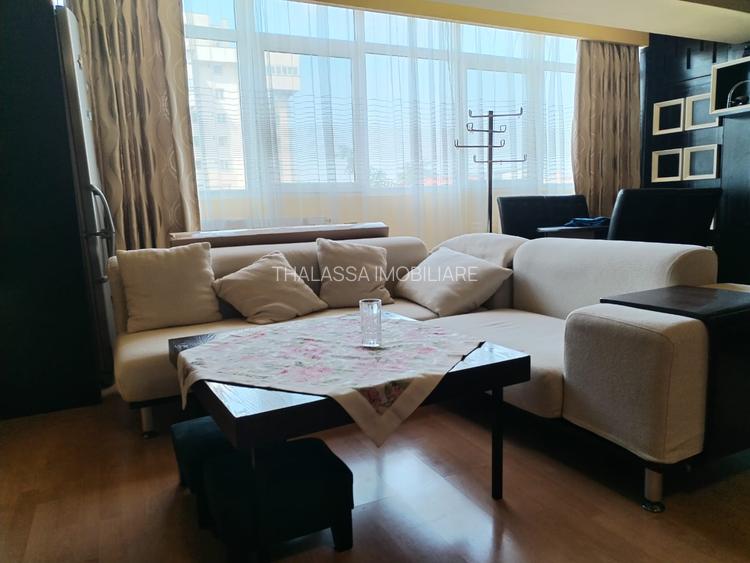 3 camere lux Universitate - KFC - 3