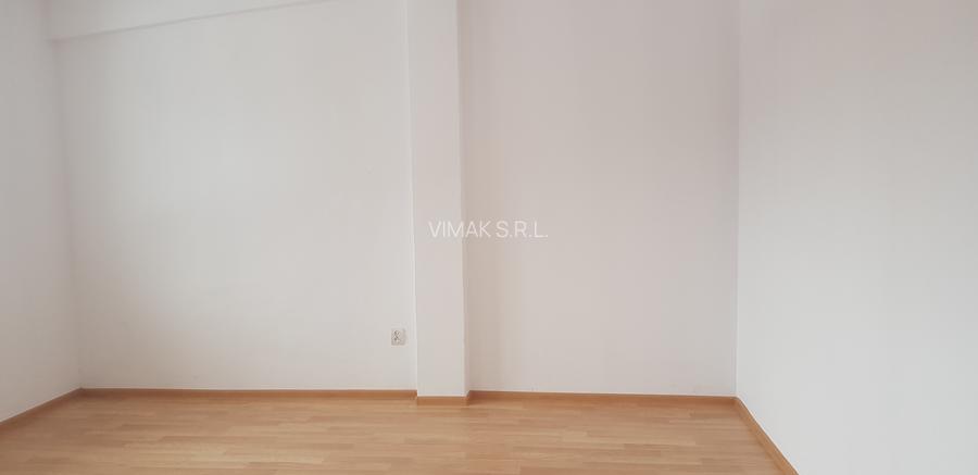 Inchiriez birou zona Bartolomeu - 5