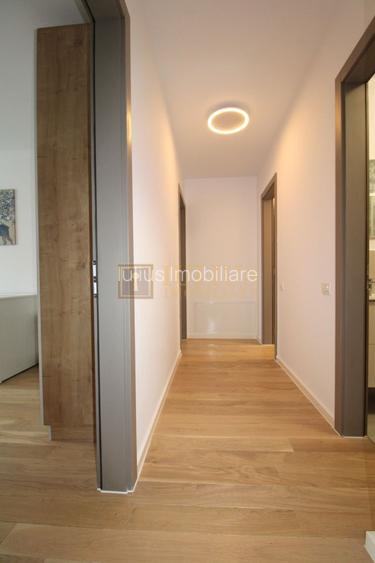 Mobilat deosebit, parcare subterana; Circumvalatiuni - 13