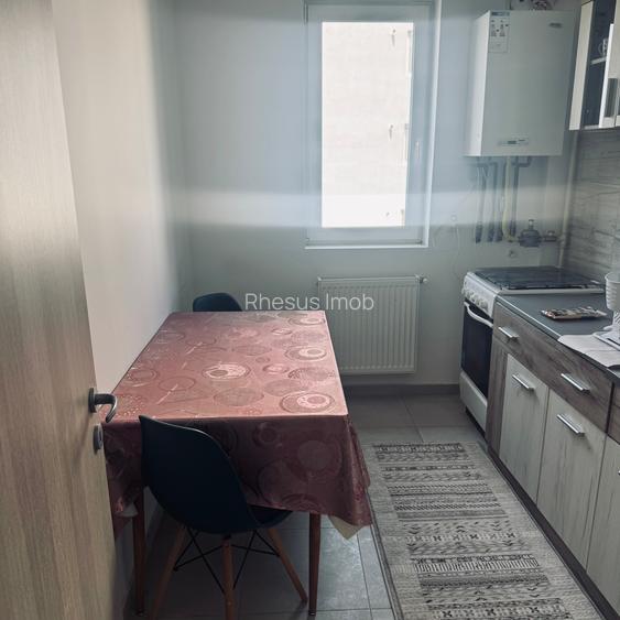 Vand apartament cu o camera mobilat si utilat etaj 1. - 6