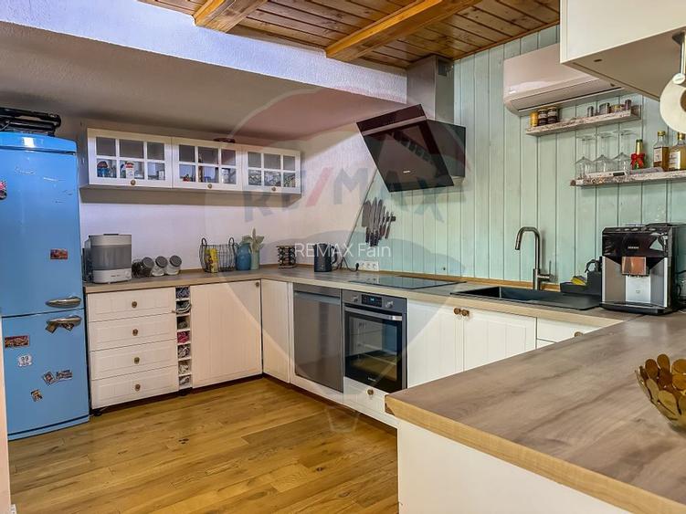 Vila A-frame cu 6 camere de vânzare în Agnita - 17