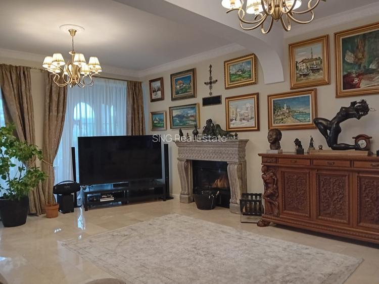 De vanzare vila exceptionala in stil Neo Romanesc cu vedere la lac si padure - 9