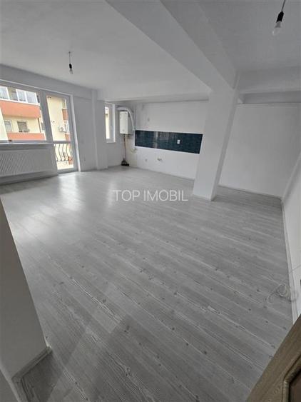 Moldova Mall - Coral Residence , apartament nou 3 camere cu 2 bai, 82mp - 2