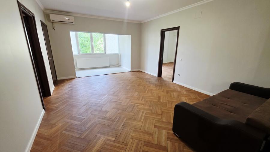 Vanzare 3 camere Universitate cu centrală proprie