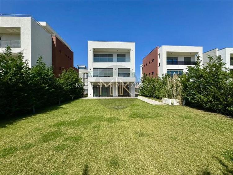 VILA INDIVIDUALA de LUX in Complex | 8 camere | Mobilata&utilata | 4 locuri de p - 15