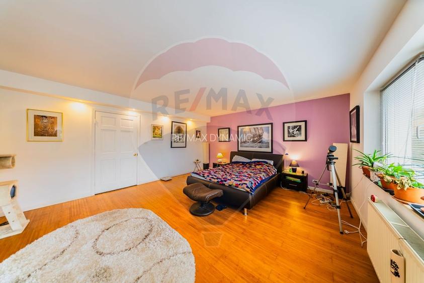 Vilă cu 4 camere de vânzare 921 mp zona Subcetate,Arad - 9