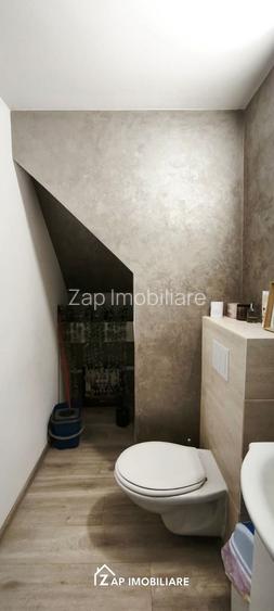 Salon infrumusetare complet echipat – Central, gata de activitate - 11