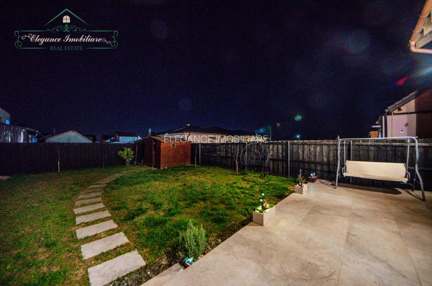 Vila moderna cu 4 camere, zona Westfield, Arad - 12