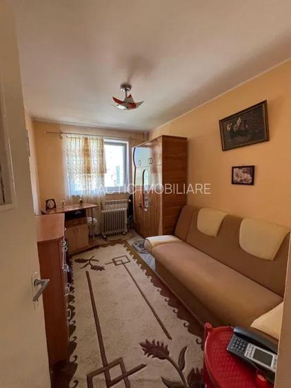 Apartament 2 camere decomandat, Micro 19, izolat, liber - 2