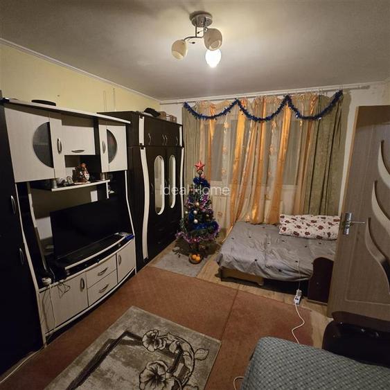 Etaj 2/4 Apartament 2 camere. Pta voievozilor - 2