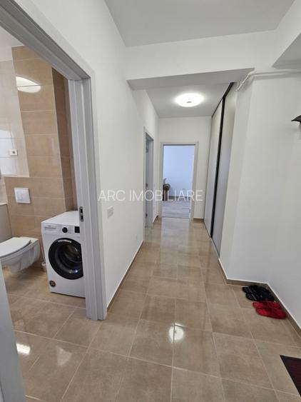 Apartament decomandat în bloc nou, zona Cristian - 3