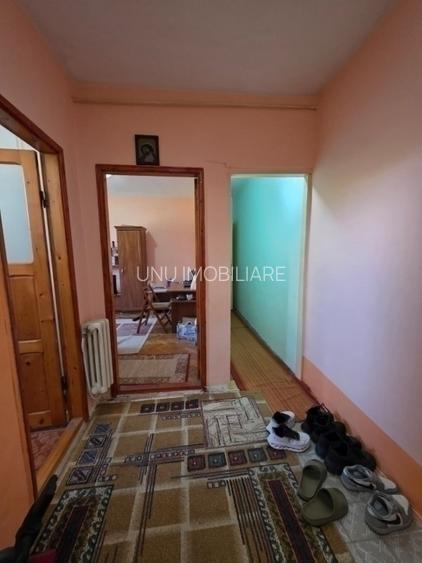 Tudor Vladimirescu-Bucsinescu- 2 Camere  Decomandat 50mp - 4