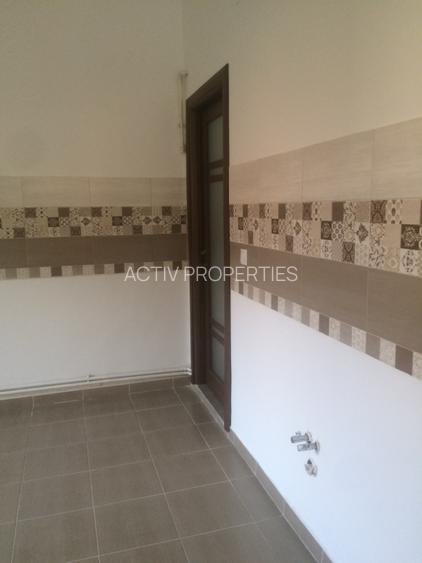 Vila 2005,metrou Brancoveanu 14 min, P+1, su 200mp, 5 camere,3 bai, teren 200 mp - 7