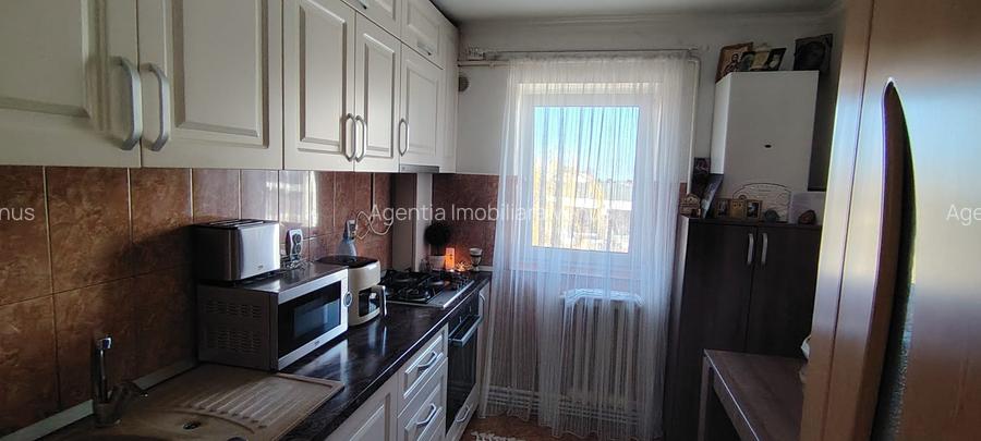 Apartament 2 camere etaj 2 zona Electroalfa - 6