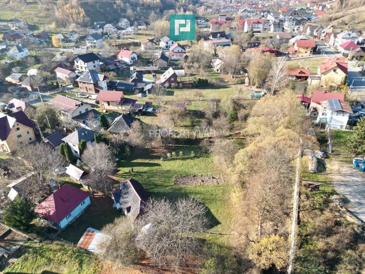 Casă de lemn, cu teren în Borșa - 21