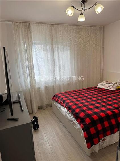 Vanzare Apartament 3 camere Semidecomandat Bld. Obregia - 7