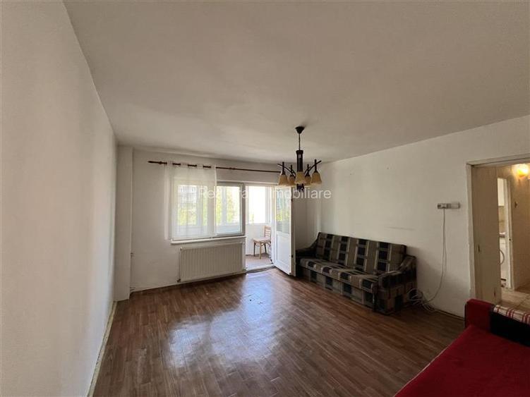 Apartament 2 camere decomandat etaj intermediar Centrul Civic - 2