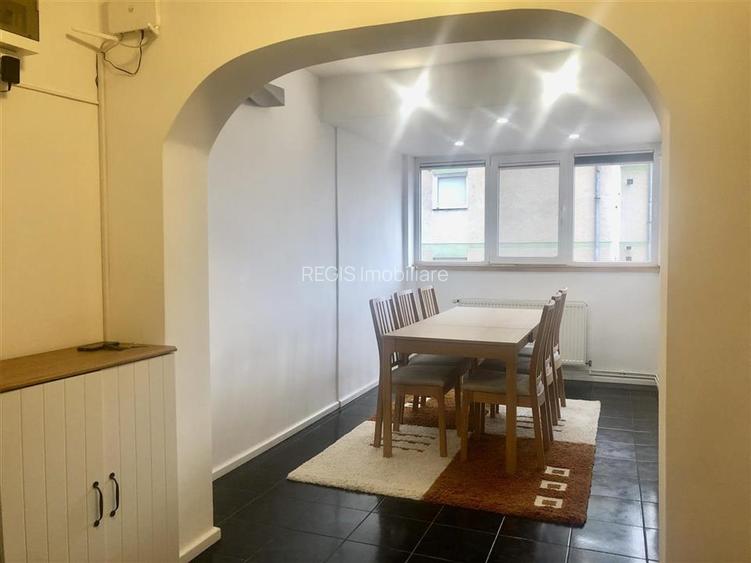 Apartament  4  Camere Centru, 2 locuri parcare in bloc tip vila - 10