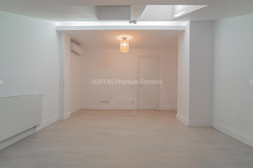 Viila for sale in Oxford Gardens, private pool & park, close by American School - 25