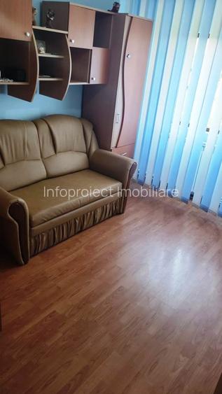 Apartament 3 camere, decomandat, mobilat, situat în cartierul Dorobanți 2 - 5