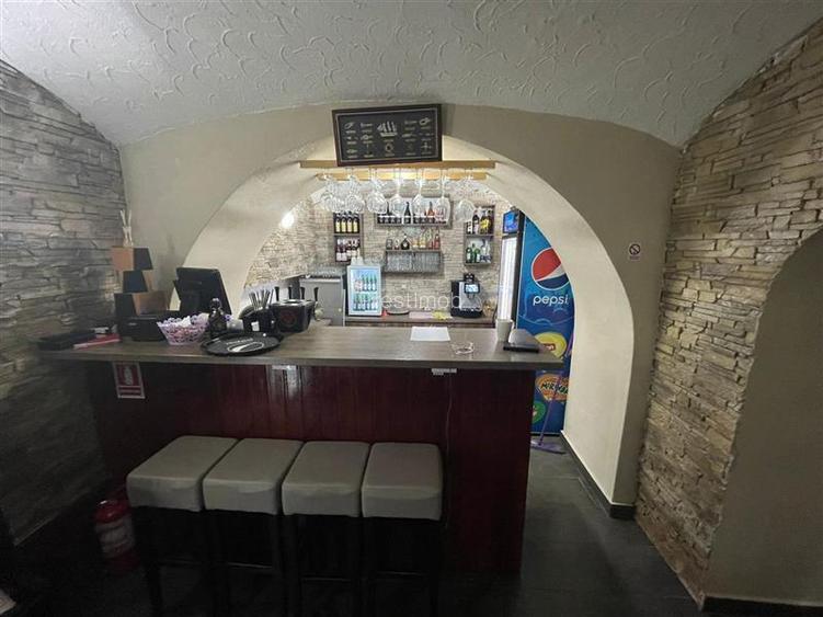 De vanzare spatiu comercial zona ultra centrala 277 mp - 4