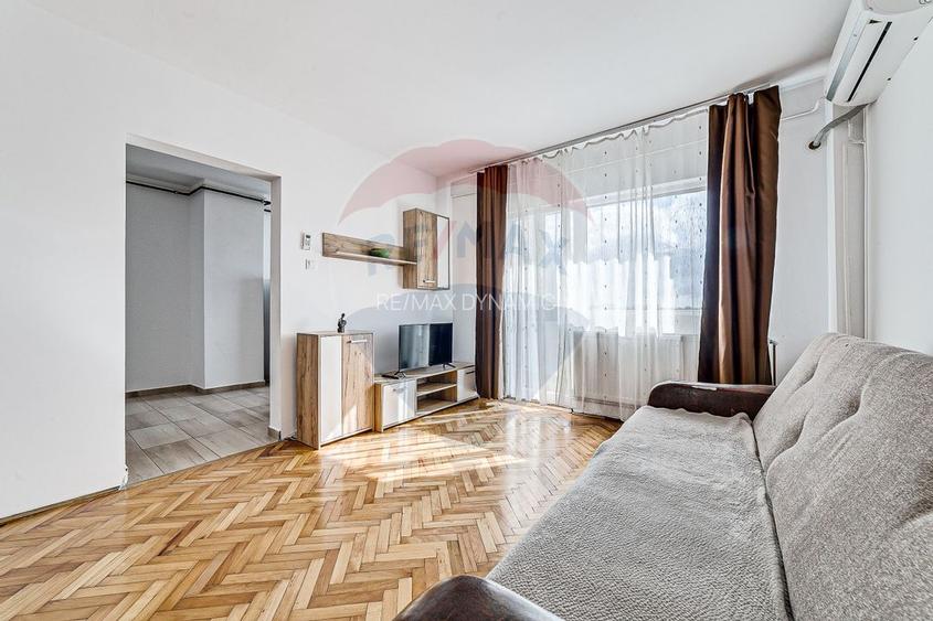 Apartament de vânzare cu 2 camere, P.ța UTA - 9