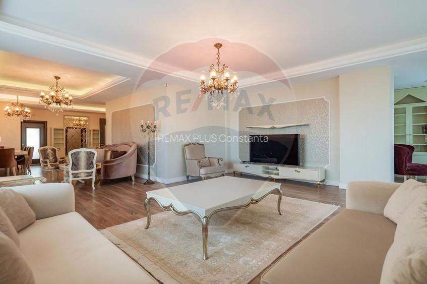 Penthouse de vanzare in Mamaia vedere frontala lac si marea Neagra - 18