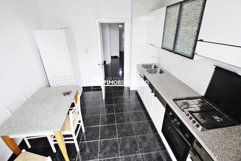 Poli 2 - Zona BT - Ap4 camere - Etaj 2 - - 8