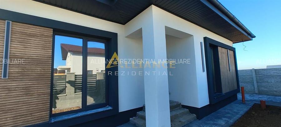 Casa individuala - 4 camere - 2 bai - in apropiere de STV - 2