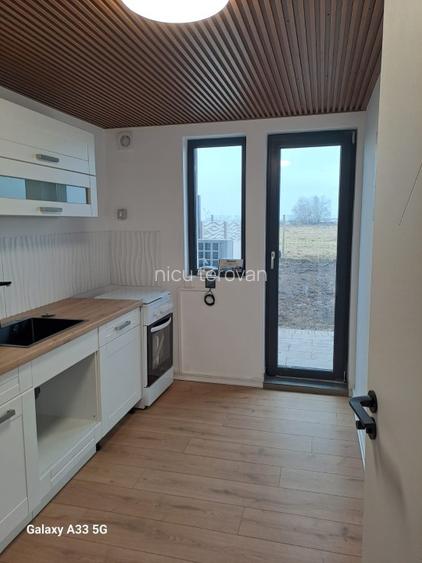 Poprietar inchiriez case 4 camere complet mobilate-utilate Metro2 Torontalului - 2