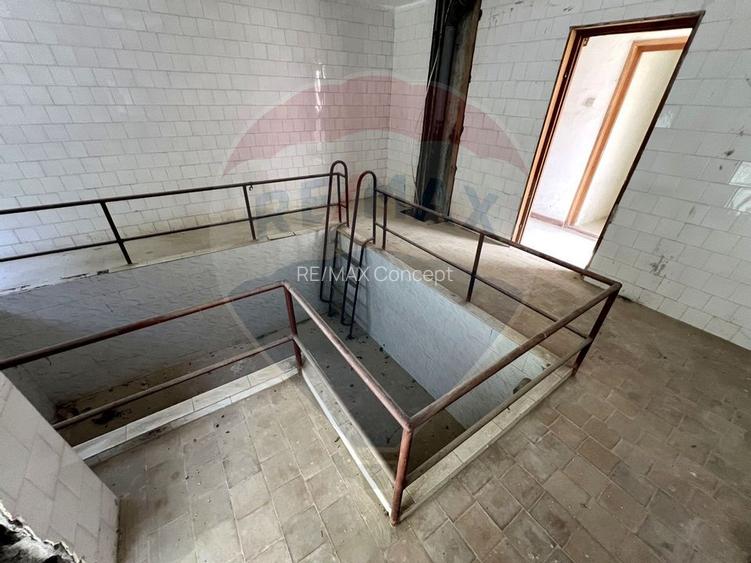 Hotel-bază de tratament, edificat în zonă cu ape sulfuroase - 11