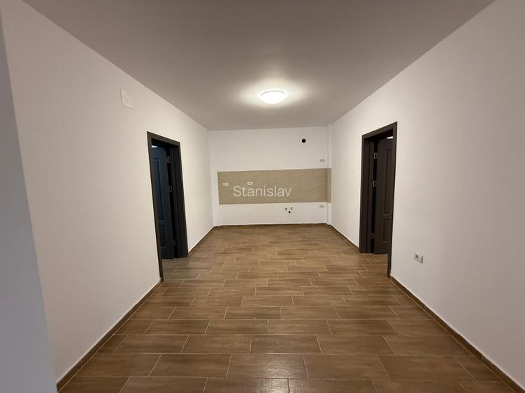 Spațiu semidemisol de vânzare – ideal pentru investiție / business, Mamaia Nord - 8