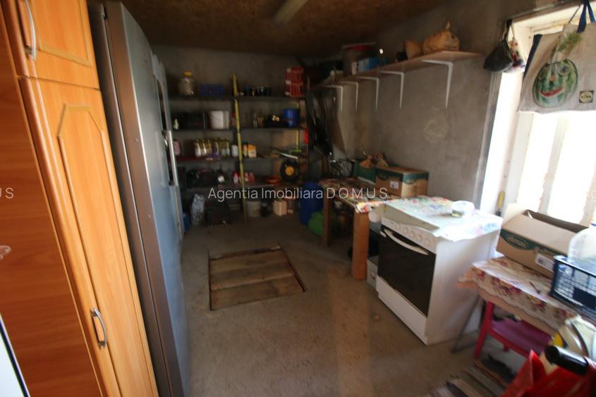 Casa de vanzare, 4 camere, sat Schela - 15