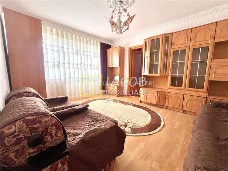 Apartament doua camere, str. Milcov, etajul 3 - 2