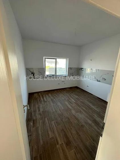 De vanzare 1/2 Duplex in Mosnita Noua - 5