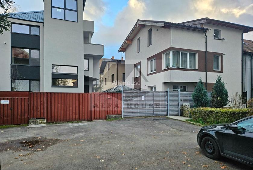 Oportunitate - Apartament cu trei camere in vila, zona Tractorul 70 mp - 3