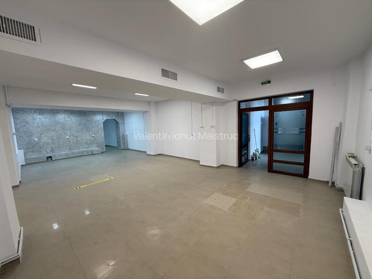 Vand spatiu comercial ultracentral la demisolul complexului Romarta - 5
