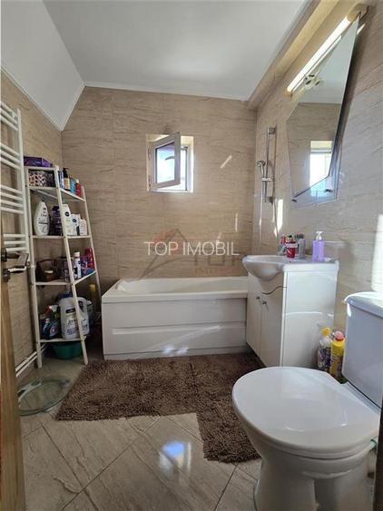 Mircea cel Batran - statia TAXI, 2 camere decomandat cu geam la baie - 9