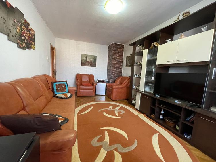 Apartament 4 camere, decomandat, zona Pacurari - Esplanada, Iasi