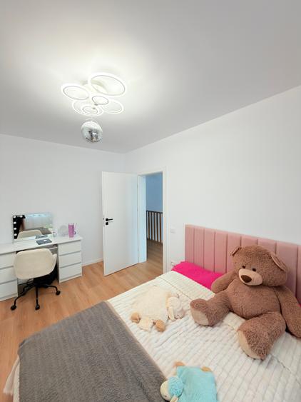 Casa noua cu etaj toate utilitatile la Lebada