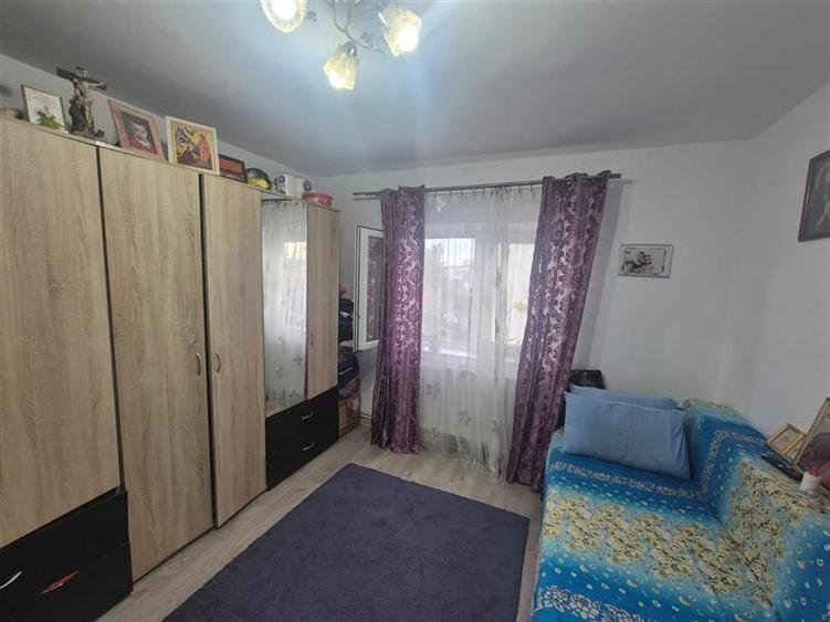 Apartament 2 camere decomandat, zona Stefan cel Mare