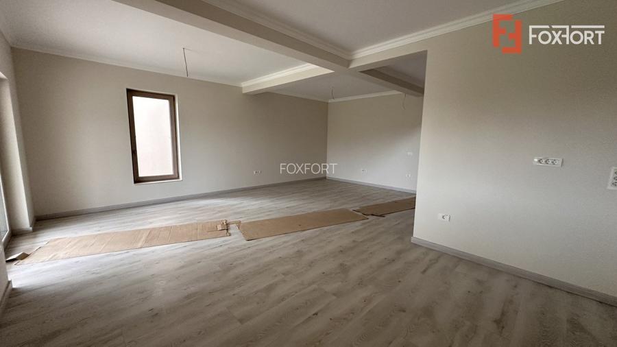 Duplex de vanzare cu 5 camere, despartit prin garaj, zona Giroc  - 18