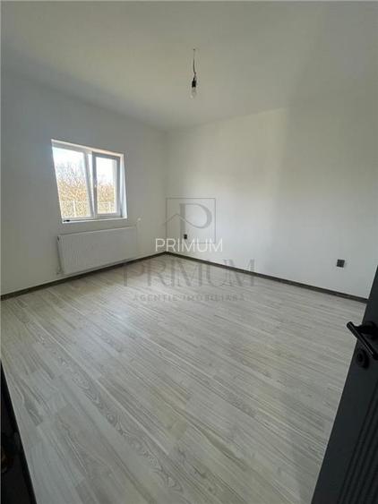 Beregsaul Mare- strada asfaltata- situat in centrul comunei - 3