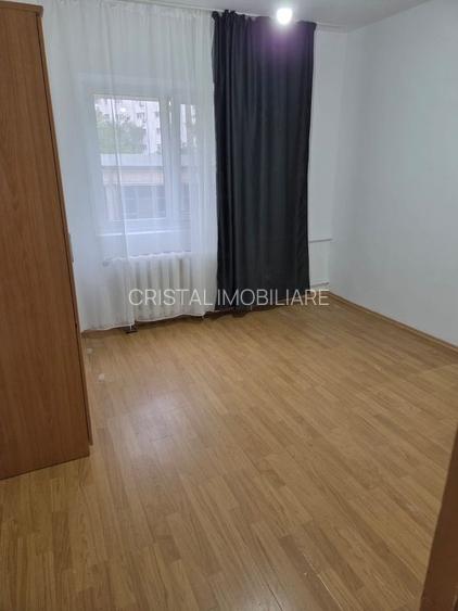 Apartament 4 camere 92mp, etaj 1, parcare inclusa, nemobilat, 2 băi, Mall Vitan - 12